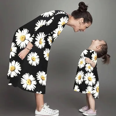 Красивые одинаковые платья для мамы и дочки. Модели на каждый день и на  выход. Фото