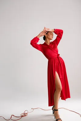Красное платье шелк Платье комбинация из шелка Шелковое платье комбинация  на тонких бретелях Red slip dress silk | Платья, Красное платье, Шелковое  платье