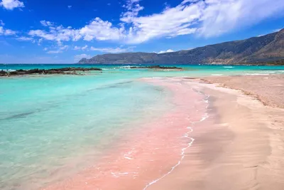 Пляж с розовым песком на Крите / Travel.ru / Чудеса света
