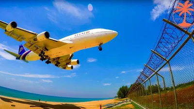Пляж с самолетами Май Кхао Пхукет - YouTube
