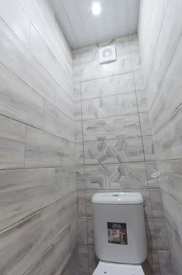 плитка и краска в туалете | Современный туалет, Интерьер, Ванна душ комбо