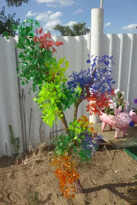 Цветы из пластиковых бутылок 🍀 для сада и огорода фото и описание своими  руками