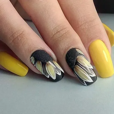 Яркие подсолнухи 🌻 . . . By @sashanails_ . . . #nails #nail #nailart  #маникюр #naildisain #гельлак #дизайн #педикюр #manicu… | Tips uñas, Uñas  decoradas, Manicuras