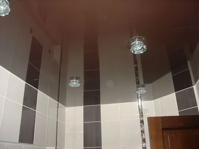 Натяжные потолки в ванную - как выбрать?