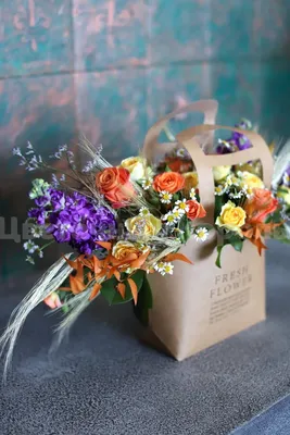 Цветы Полевые цветы с пшеницей в крафтовой сумочке доставка Владивосток  Цветочный король доставка