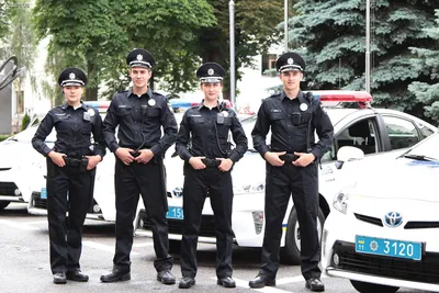 Сколько стоит форма казахстанских полицейских и пожарных