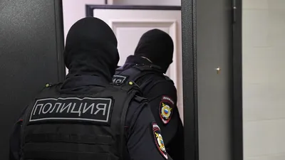 В Луганске двое сотрудников сводного отряда полиции МВД России оказали  помощь пострадавшим в ДТП