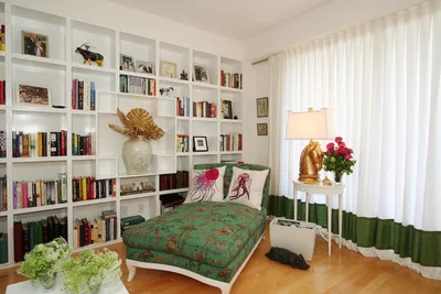 Мебель для спальни в классическом стиле: советы по выбору и варианты  интерьера