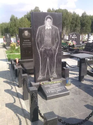 Портрет на памятник по выгодной цене, заказать изготовление фото на  надгробие