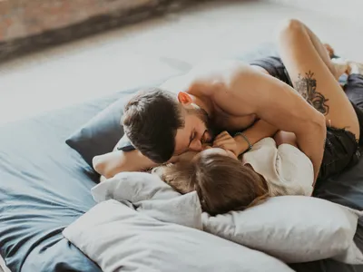 Разжигаем страсть: 35 фраз, которые мужчины действительно хотят слышать в  постели — попробуйте их | MARIECLAIRE