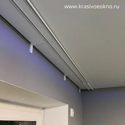 Как прикрепить карниз к натяжному потолку, к чему прикрутить | ivd.ru