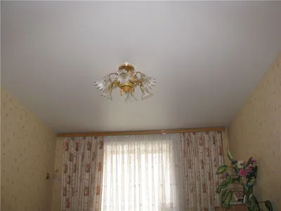 Карниз для штор с натяжным потолком - фото в интерьере. Интернет-магазин  КРАСИВОЕ ОКНО