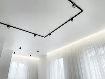 Натяжные потолки со встраиваемым потолочным карнизом для штор - фото, цены,  монтаж