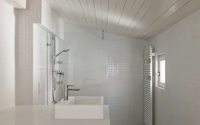Какими бывают ПВХ панели | Отделка ванной панелями, Реконструкция ванны,  Плитка для стен в ванной