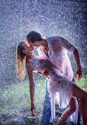 Поцелуй под дождем #1 - Фото в хорошем качестве