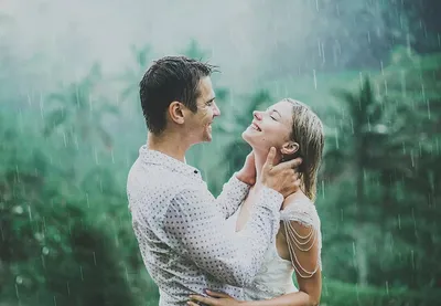 Поцелуй под дождем #13 - Романтическое фото