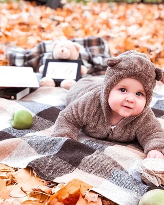 little baby bear autumn fall idea медвежонок сын мальчик фото ребенка по  месяцам до года креативные интересные фото ребенка идеи для фо… | Winter  hats, Hats, Winter