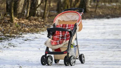 Какую коляску выбрать для зимы