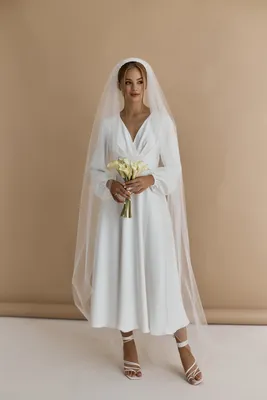 Простое и элегантное белое платье макси с высоким разрезом идеально  подходит для свадьбы, помолвки или (ID#1881397691), цена: 9678 ₴, купить на  Prom.ua