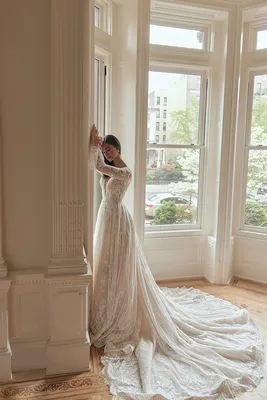 Простое и Элегантное Белое Платье Макси с Высоким Разрезом — Идеально  Подходит для Свадьбы, Помолвки Или — Купить на BIGL.UA ᐉ Удобная Доставка  (1881397691)