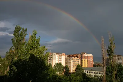 Бесплатные обои: радуга после дождя на вашем экране