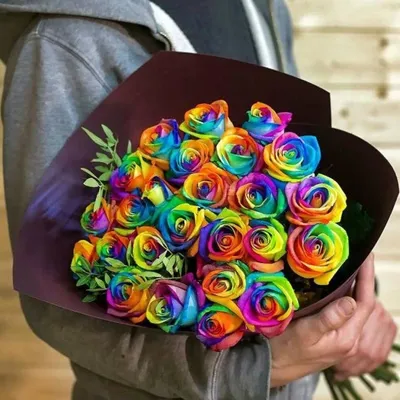 Радужные розы в коробке купить в Москве с доставкой недорого – id 2714 |  Roses Delivery
