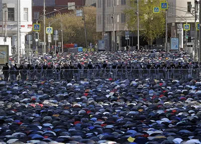 Ураза-байрам 2019 - Фото и видео празднования окончания Рамадана в Москве -  Апостроф