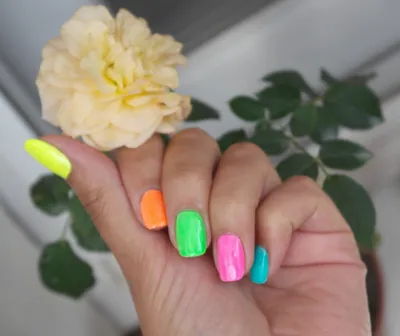 Цветной маникюр | Дизайнерские ногти, Гвоздь, Разноцветные ногти