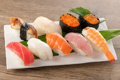 В японской кухне множество разновидностей роллов. Давайте рассмотрим  сегодня самый популярный! Маки, он же.. | ВКонтакте