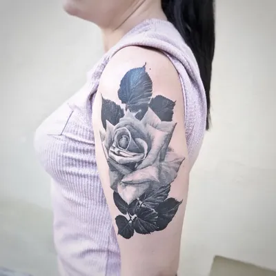 Реалистичный рукав татуировки доступен в The Mansion Ink - Dénia.com