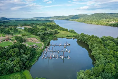 Фото реки Огайо в различных форматах