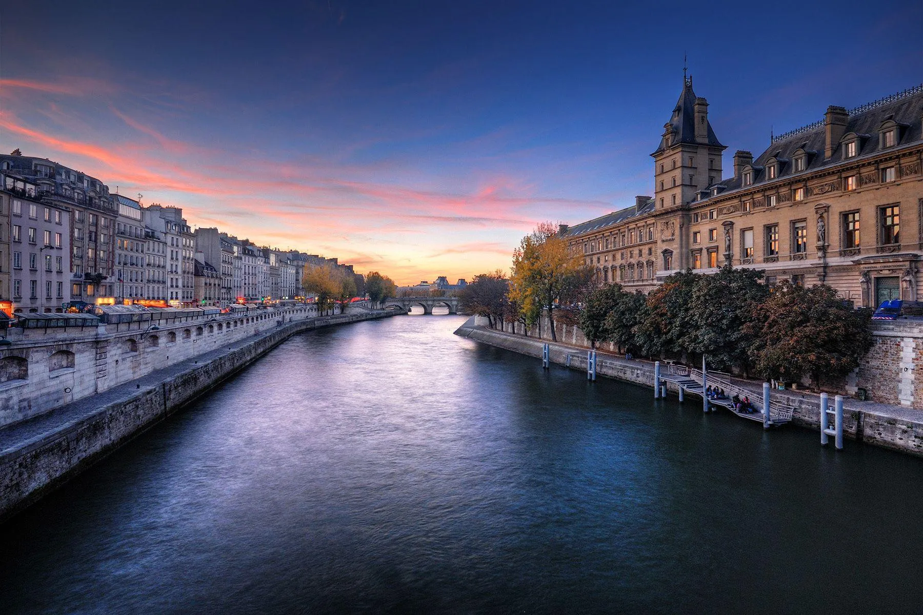 Paris is the river seine