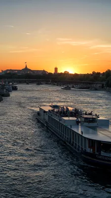 Река Сена: магия воды на вашем экране