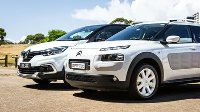 2018 Citroen C4 Cactus Onetone v Renault Captur Intens comparison - Drive