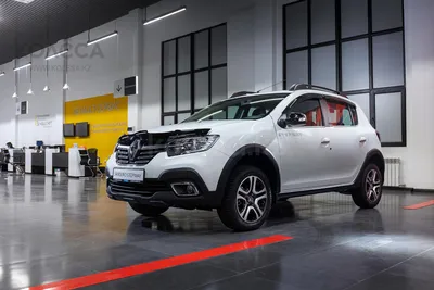 Купить Renault Sandero Stepway с пробегом Хэтчбек / лифтбек, 2018 г.в.,  цвет Белый - по цене 1299000 у официального дилера Прагматика в  Санкт-Петербурге - 22574