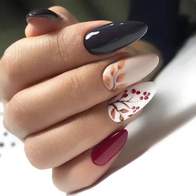 Осенний дизайн ногтей с рябиной