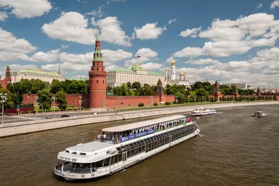 Теплоход River Palace, официальная аренда в Москве - Ривер Тревел