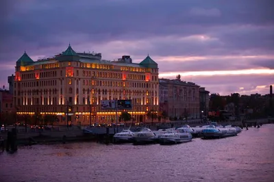 Ресторан - теплоход River Palace в Москве, Свадебный банкет от 5 000 руб.  на гостя