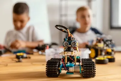 Media Kid - Зачем детям робототехника?