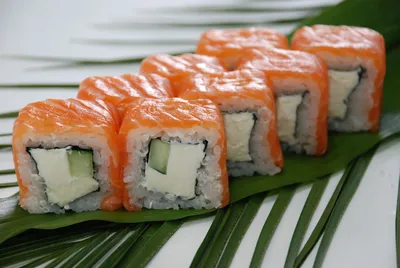 Запеченные роллы: из чего делают и как готовят? | Блог | Империя суши