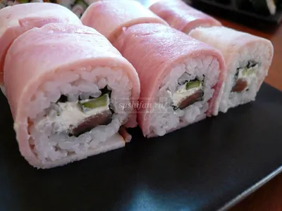 Ролл с беконом | суши | sushifan.ru