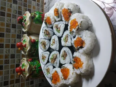 Жаренная тортилья с курицей / ГОРЯЧИЕ РОЛЛЫ / Меню / Реальные роллы