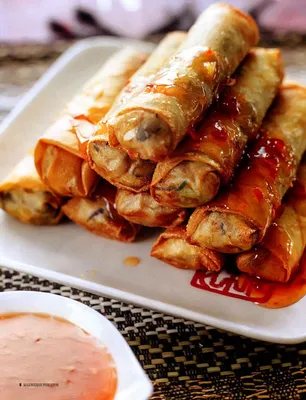 Ролл с курицей и яйцом в лаваше | Меню недели