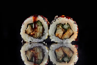 Assorti - Роллы \"Унаги Маки\" – одна из вкуснейших вариаций начинок😋  Копченый угорь – это морской деликатес, повсеместно используемый в японской  и китайской кухнях. Унаги маки - то , что должен попробовать