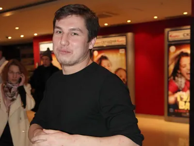 Незабываемая красота Романа Каримова на фоне впечатляющих фото