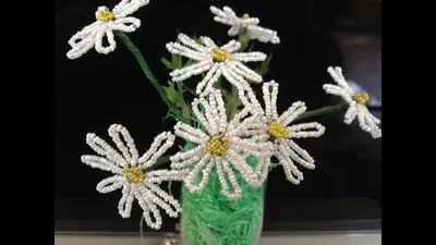 РОМАШКИ из БИСЕРА. Beaded camomile. Цветы из бисера. БИСЕРОПЛЕТЕНИЕ для  НАЧИНАЮЩИХ - YouTube