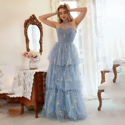 Эффектные и роскошные вечерние платья | ladyline.me | Дзен
