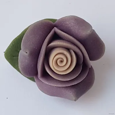 Янтарная с аметистом роза эстетично…» — создано в Шедевруме