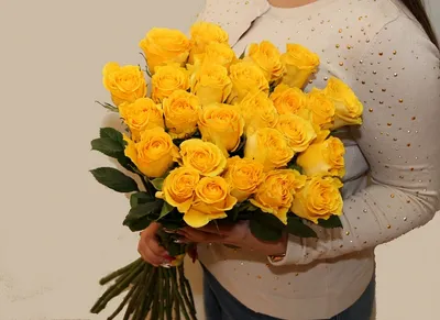 Букет из 19 жёлтых роз Брайтон (01818) купить с доставкой в Архангельске