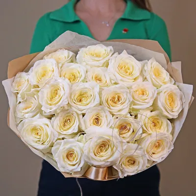 Монобукет из 25 роз \"Канделайт\" доставка в Иркутск | «Цветочный BAZAAR»